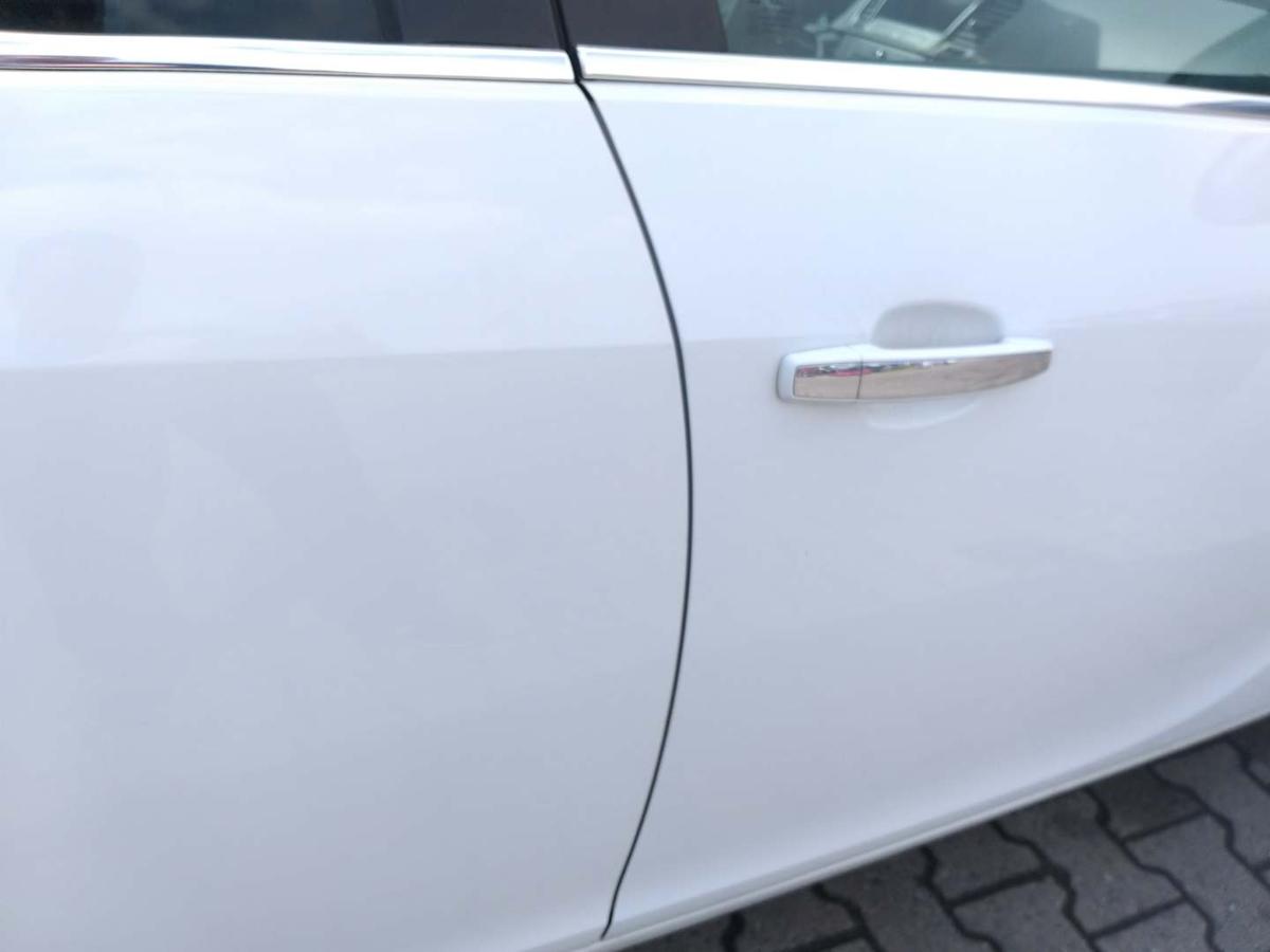 Opel Insignia A original Tür vorn rechts Z40R Schnee Weiss Rohbau Bj.2011